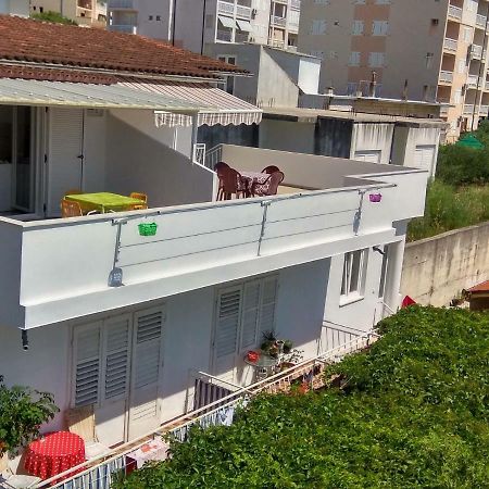 Captain'S House Baška Voda Екстериор снимка