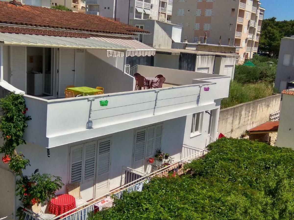 Captain'S House Baška Voda Екстериор снимка